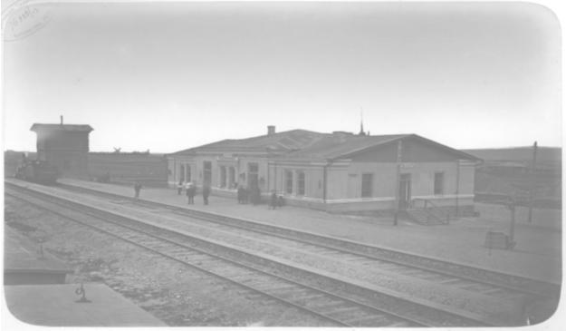 Фото станции, сделанное администрацией Ростов-Владикавказской железной дороги в 1875 г